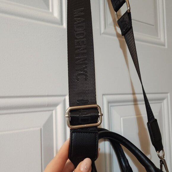 Steve Madden Madden NYC Black Hand Bag Crossbody - Picture 7 of 10